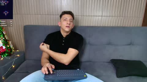 Maykol victoria1624 online show from December 12, 2024, 9:48 pm