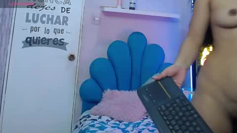 Snapshot of maylin_hornyy19 chatting on April 30, 2026, 9:19 pm Maylin online show from April 30, 2026, 9:19 pm