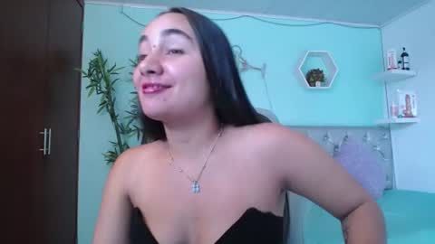 Snapshot of maylin_hornyy19 chatting on July 15, 2026, 6:24 pm Maylin online show from July 15, 2026, 6:24 pm