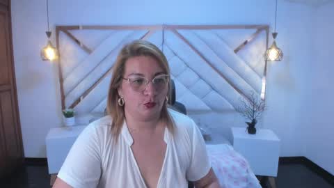 Mailyn online show from March 11, 2025, 6:08 pm