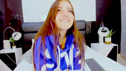 Maylin online show from January 26, 2025, 10:12 am