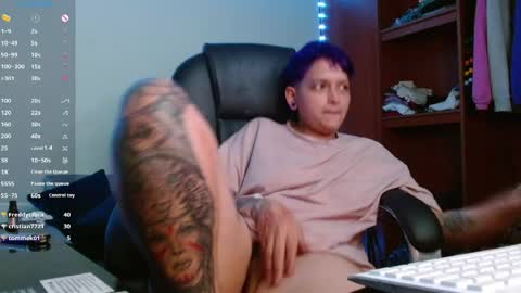 Snapshot of maylyy_kan chatting on May 8, 2026, 1:33 am Mayle kan online show from May 8, 2026, 1:33 am