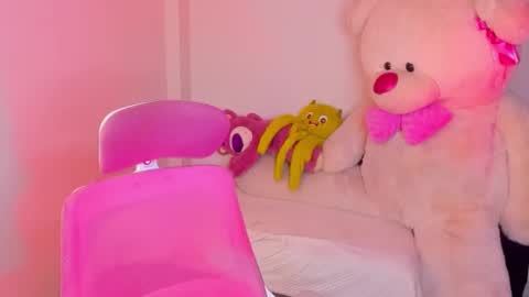 may online show from September 20, 2025, 9:49 pm