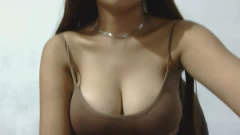 mayra online show from September 15, 2025, 6:02 am