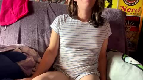 diana doll online show from January 21, 2025, 4:37 pm