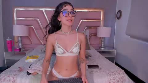 maywesst online show from July 7, 2026, 9:19 pm