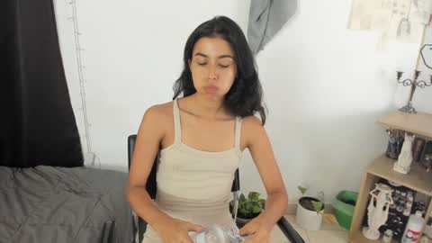 mazikeen_18 online show from December 9, 2024, 12:19 pm