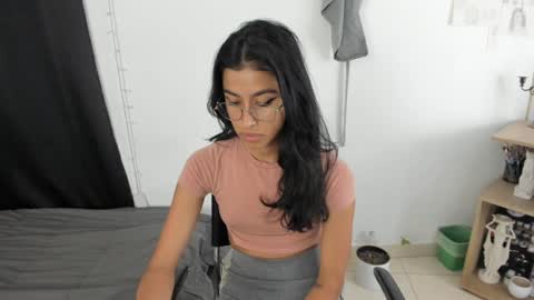 mazikeen_18 online show from December 24, 2024, 12:44 pm