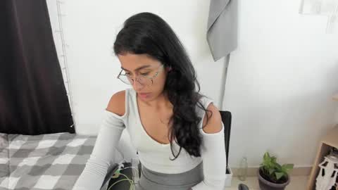 mazikeen_18 online show from March 7, 2025, 4:00 pm