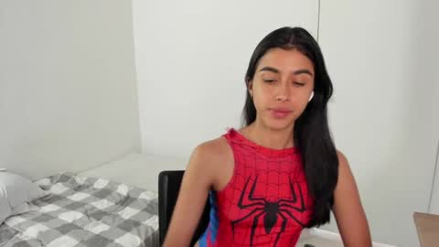 mazikeen_18 online show from April 22, 2026, 12:28 pm