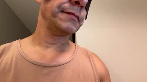 mb_braziliancouple online show from September 29, 2025, 9:41 pm