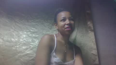 mbotyfeliciaa online show from December 4, 2025, 7:28 am