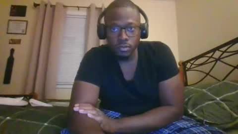 Snapshot of mbsupreme chatting on September 16, 2025, 3:40 am Mark online show from September 16, 2025, 3:40 am