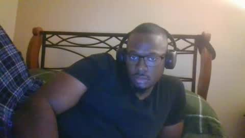 Snapshot of mbsupreme chatting on September 17, 2025, 3:52 am Mark online show from September 17, 2025, 3:52 am