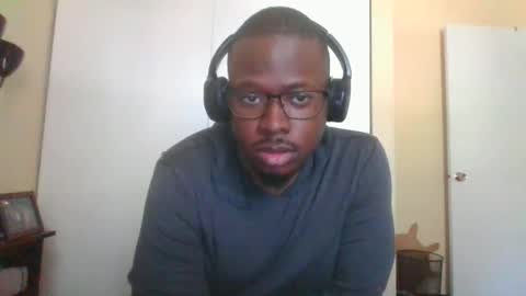 Snapshot of mbsupreme chatting on September 17, 2025, 4:08 pm Mark online show from September 17, 2025, 4:08 pm