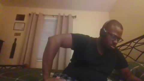 Snapshot of mbsupreme chatting on September 25, 2025, 2:59 am Mark online show from September 25, 2025, 2:59 am