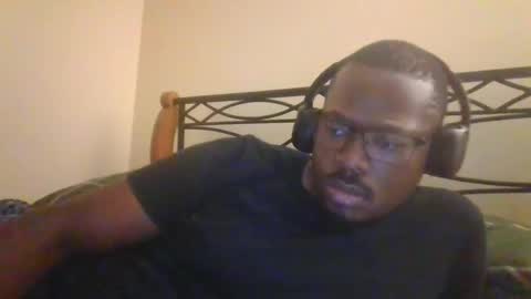 Snapshot of mbsupreme chatting on October 1, 2025, 4:07 am Mark online show from October 1, 2025, 4:07 am