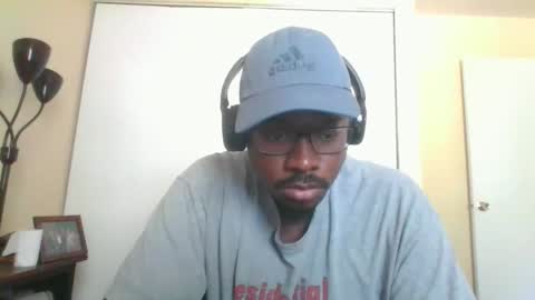 Snapshot of mbsupreme chatting on October 6, 2025, 3:42 pm Mark online show from October 6, 2025, 3:42 pm