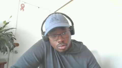 Snapshot of mbsupreme chatting on October 17, 2025, 5:04 pm Mark online show from October 17, 2025, 5:04 pm