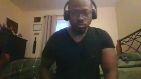 Snapshot of mbsupreme chatting on December 1, 2025, 12:54 pm Mark online show from December 1, 2025, 12:54 pm