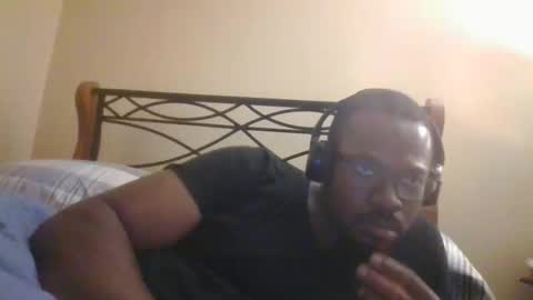 Snapshot of mbsupreme chatting on May 18, 2026, 4:07 am Mark online show from May 18, 2026, 4:07 am