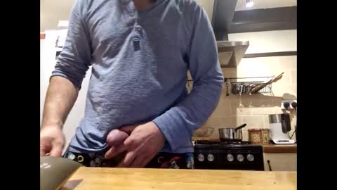 mccock16cm online show from December 2, 2025, 2:06 am