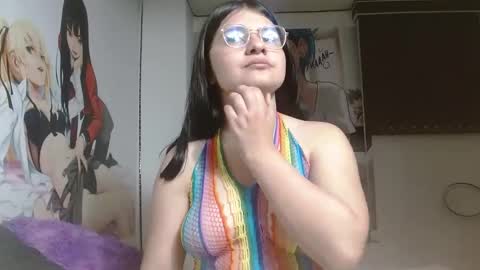 mackenna av online show from February 25, 2025, 11:41 am