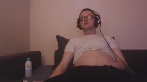 Mike online show from November 7, 2025, 9:59 pm