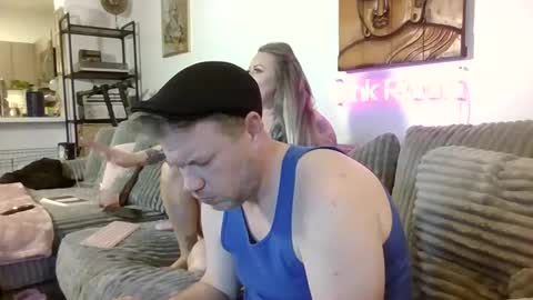 me2283 online show from February 28, 2025, 12:21 am