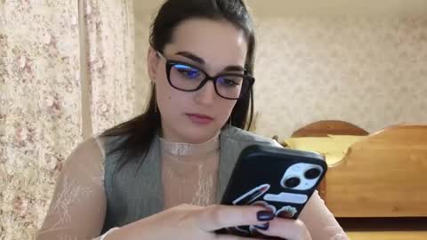 Melissa online show from February 12, 2025, 3:05 pm