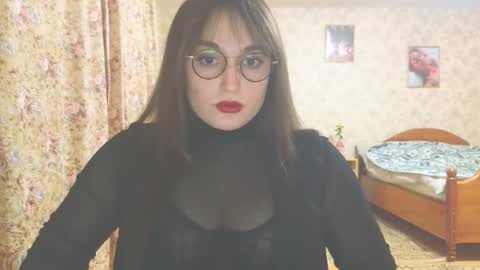 Melissa online show from November 24, 2025, 1:44 pm