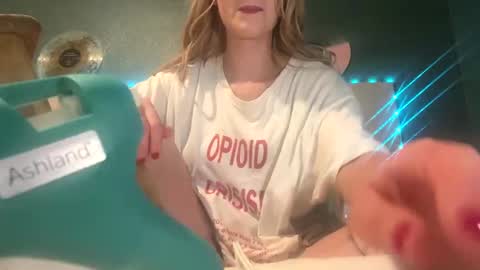 meadowmoon3 online show from October 28, 2025, 6:28 am