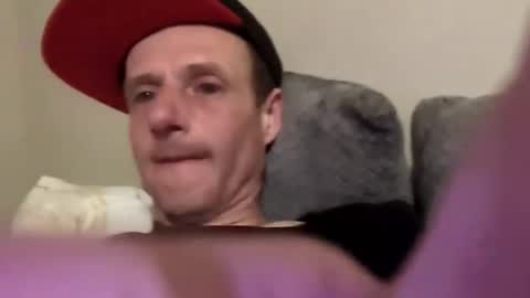 Snapshot of meanfinger chatting on March 28, 2026, 4:01 am Jizzy online show from March 28, 2026, 4:01 am