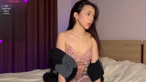 Adriana online show from April 29, 2026, 6:25 pm