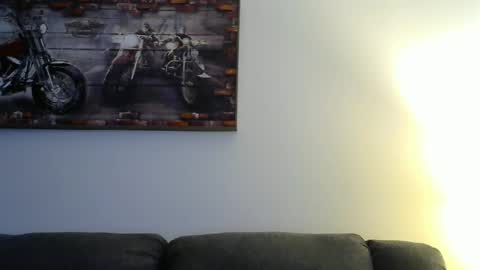 me at home online show from January 15, 2025, 1:52 pm