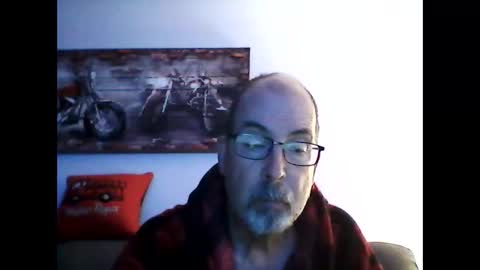 me at home online show from April 4, 2026, 11:18 am