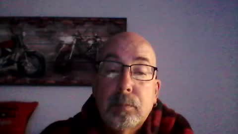 Snapshot of meathome3 chatting on July 26, 2026, 10:44 am me at home online show from July 26, 2026, 10:44 am