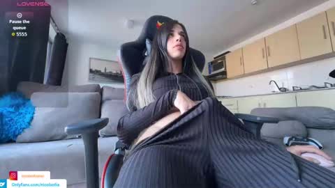   online show from September 17, 2025, 9:38 pm