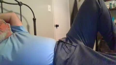 Snapshot of medic243 chatting on December 4, 2025, 2:43 am Medicineman online show from December 4, 2025, 2:43 am
