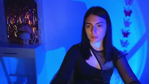 Dina online show from March 12, 2025, 4:24 pm