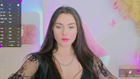Snapshot of medina_andress chatting on June 2, 2026, 9:06 pm Dina online show from June 2, 2026, 9:06 pm