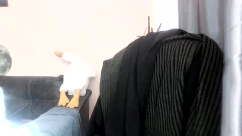 Oltereodora-lima online show from October 29, 2025, 7:32 am