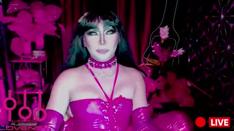 THE QUEEN ALPHA   Queen Medusa Prey online show from February 13, 2026, 8:05 pm