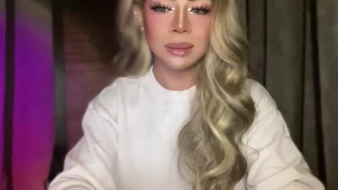 GODDESS OF ALL GODDESSES online show from December 3, 2025, 4:38 pm