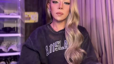 GODDESS OF ALL GODDESSES online show from April 22, 2026, 4:52 pm