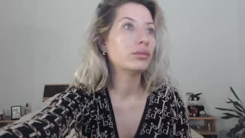 Megan Blazee  online show from September 14, 2025, 6:07 pm