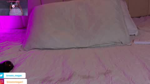 Snapshot of megan_browns1 chatting on April 28, 2026, 2:33 pm Megan online show from April 28, 2026, 2:33 pm