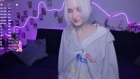 Megan and Anna online show from November 16, 2025, 9:31 pm