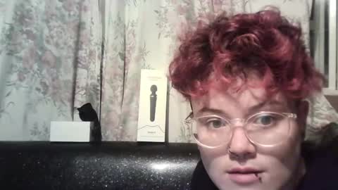 Megan and sophi online show from December 30, 2024, 8:32 am