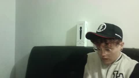 Megan and sophi online show from February 8, 2025, 4:57 am